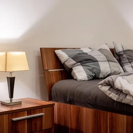Luxury Two Room Apartment In The Heart Of Bucharest Apartman
