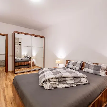 Luxury Two Room Apartment In The Heart Of Bucharest * Bukarest